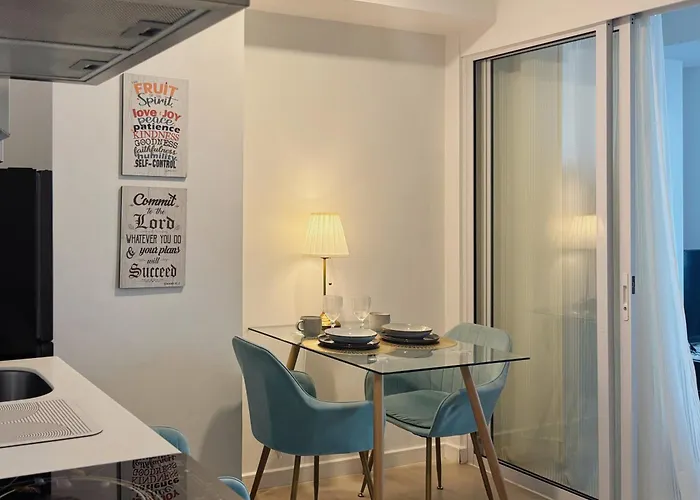 Lunara Staycation At Azure Residences * 马尼拉